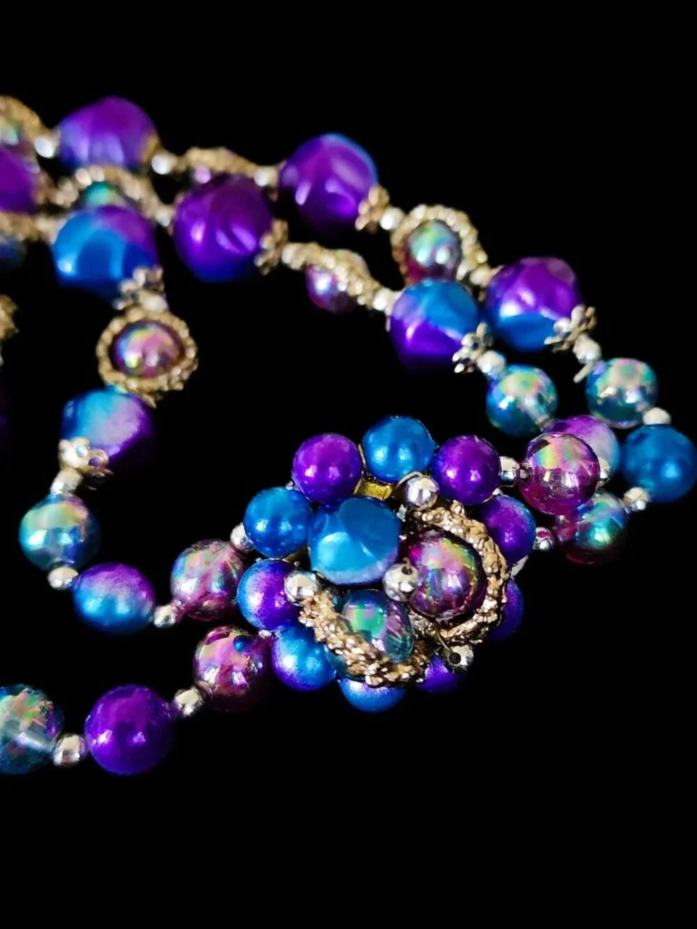 Vintage 1950s Japan Double Strand Blue Purple Moonglow Lucite AB Necklace - Picture 5 of 9